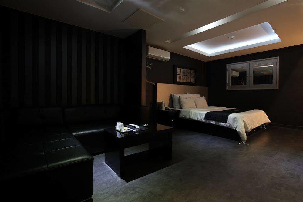 Tomgi 2* Seoul