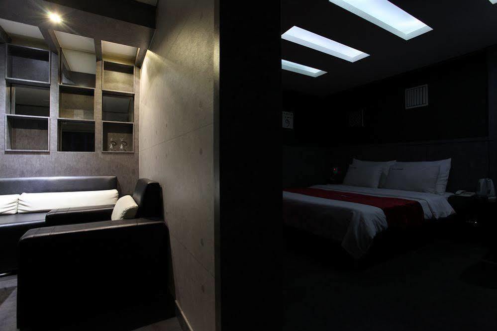 Hotel Tomgi 2*