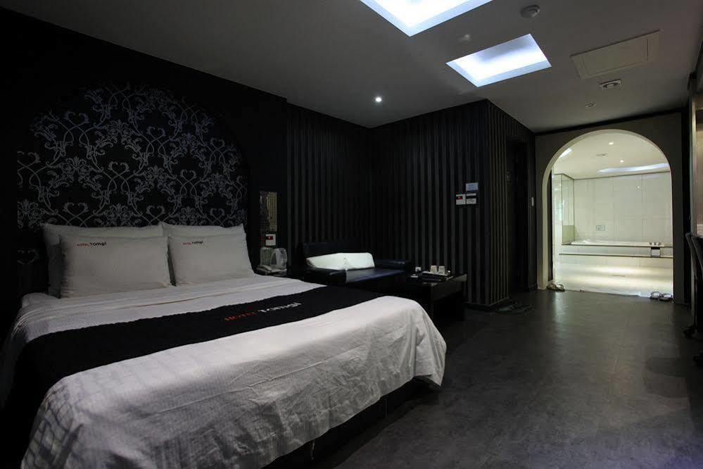Tomgi Hotel